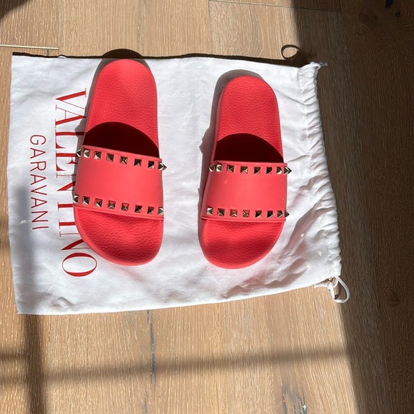 Valentino Rubber Slides Hot Pink Rockstud Accent size 37 - Picture 3 of 11